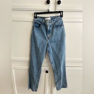 Abercrombie 90s Ultra High Rise Straight Jean